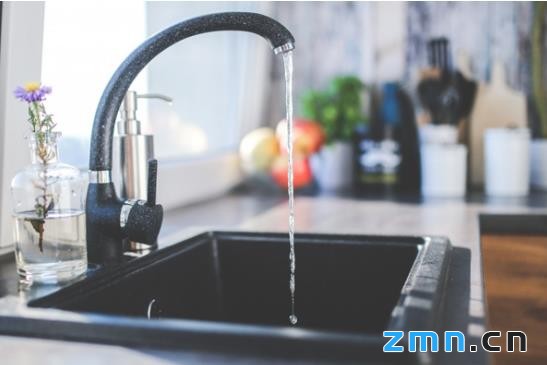 水龙头断在水管里如何轻松拿出
