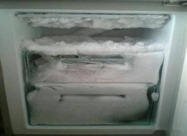 冰箱结冰了怎么办？教您几招轻松除冰